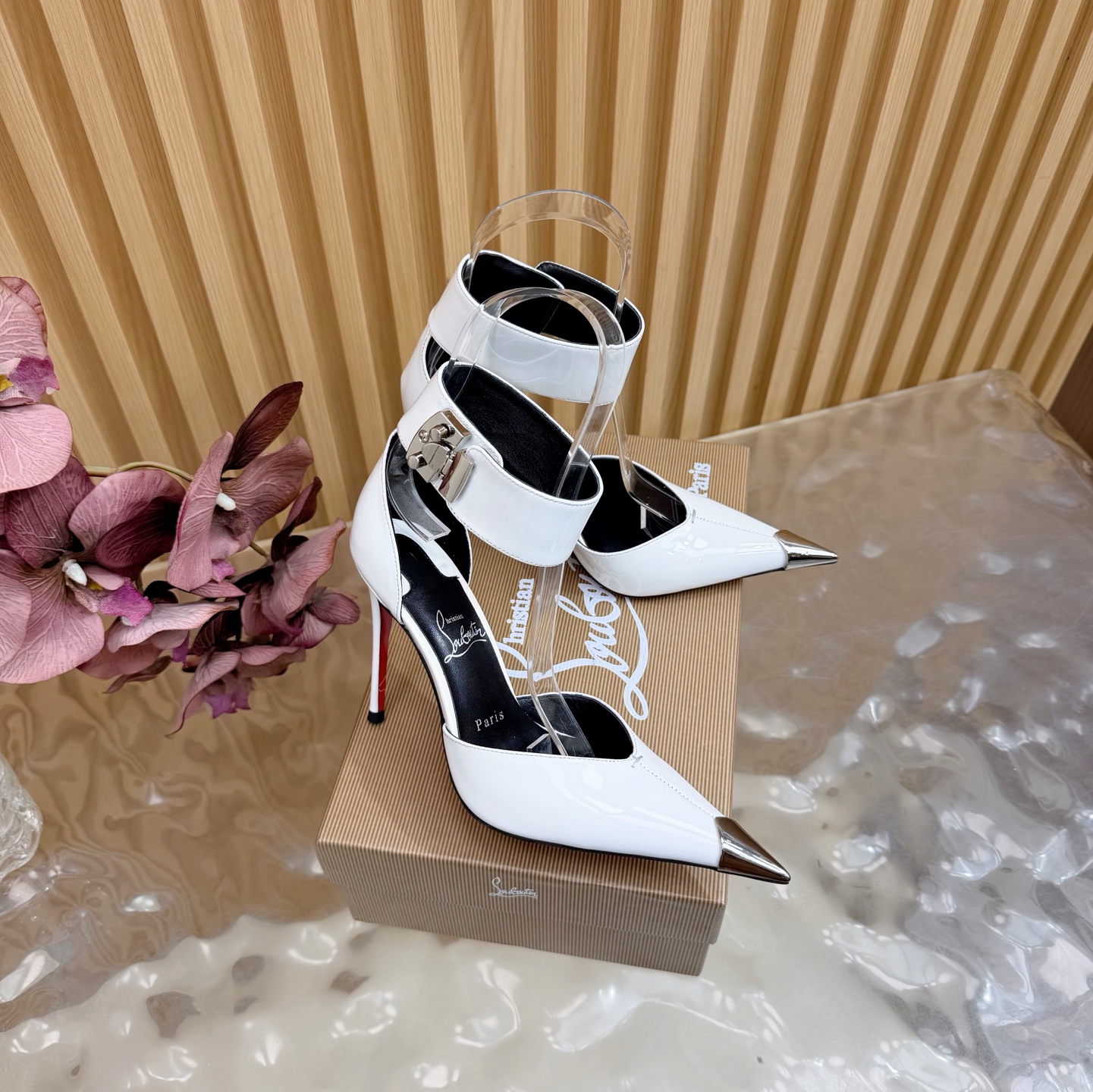 Women's high heels